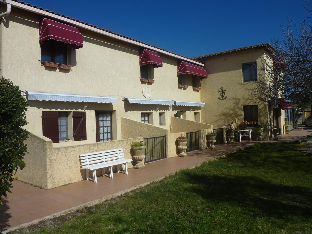 Longo Mai Hotel Arles Exterior photo